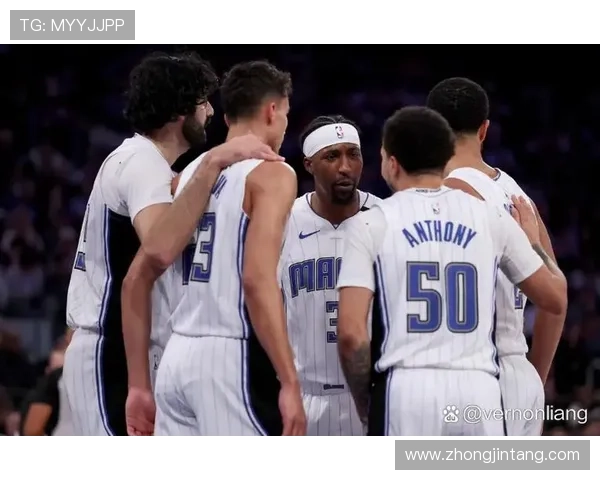 保罗亲临快船对掘金系列赛现场 解读两支顶级球队激烈对决 保罗亲临快船对掘金系列赛现场 解读两支顶级球队激烈对决