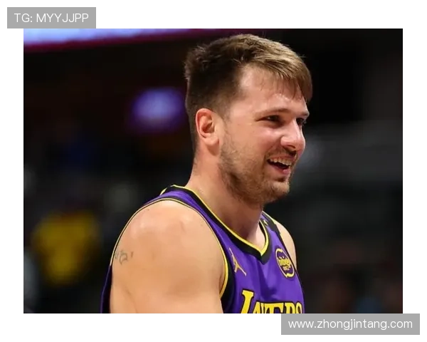 东契奇:防守进步显著 喜欢长时间出战保持状态 东契奇:防守进步显著 喜欢长时间出战保持状态